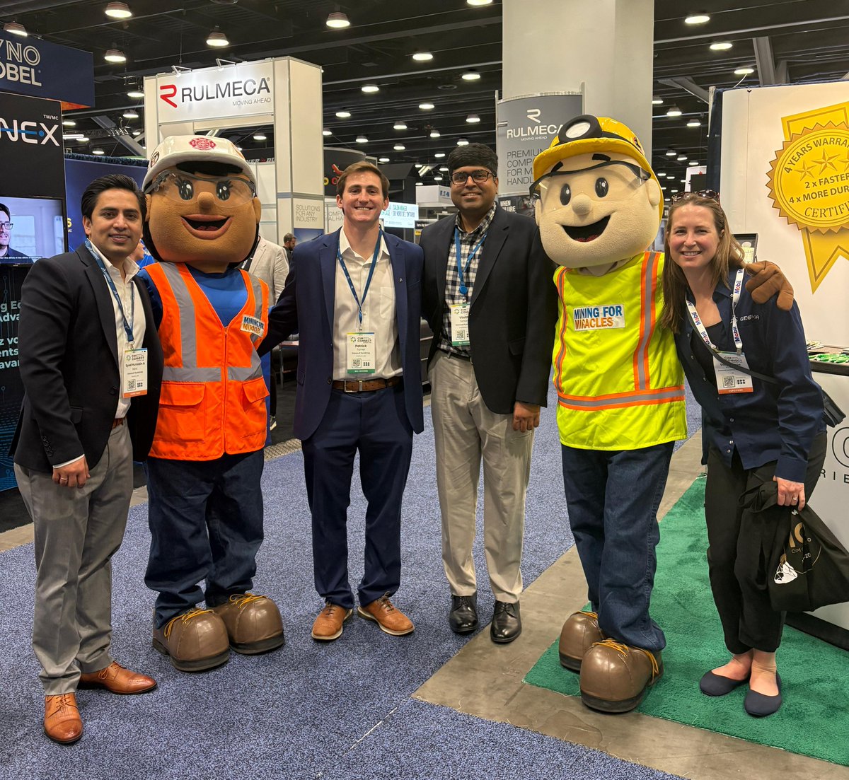 3dsGEOVIA's tweet photo. 🌏 GEOVIA team spotted having a good time at #CIMConnect2026.

✨ Meeting customers, partners, fellow mining professionals, and diving into the conversations that matter most: innovation, efficiency, and the future of our industry. 

🤝 Thank you to everyone who made time for us. https://t.co/kIrkhSVKBa