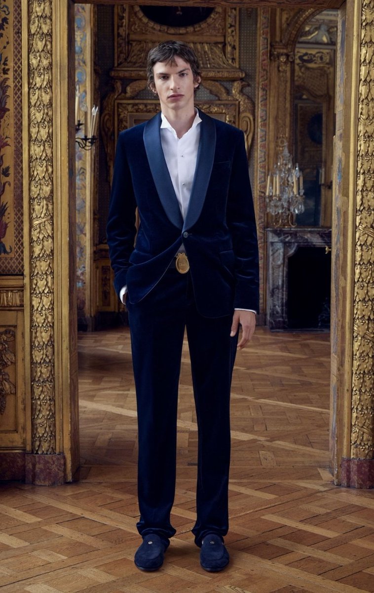 watsonyb66's tweet photo. 현진이 GQ 화보 코트 . 수트
Dior Men's Fall 2026 https://t.co/4NIYJb6yzS