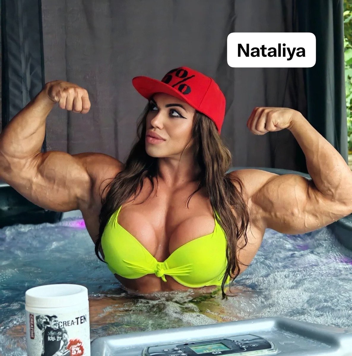 Muscle Mommy Madness tweet media