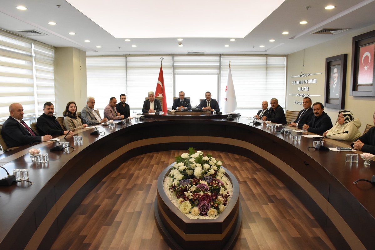 📍Merkez/GÜMÜŞHANE 

Gümüşhane Belediye Başkanımız ile birlikte Mayıs ayı Belediye Meclis Toplantımıza katılım sağladık. 
Şehrimizin geleceğine yön verecek kararların hayırlara vesile olmasını temenni ediyor, toplantımızın verimli ve başarılı geçmesini diliyorum.