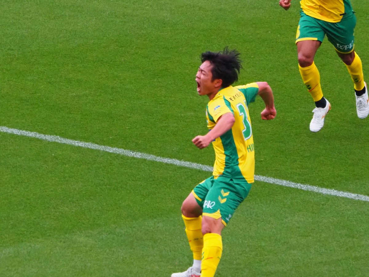 lope178's tweet photo. 初ゴールを観るために試合に通ってるまであったから、近くで観れたの嬉しい！ナイスゴール！
#jefunited #姫野誠 https://t.co/YvgbZ4Omh6
