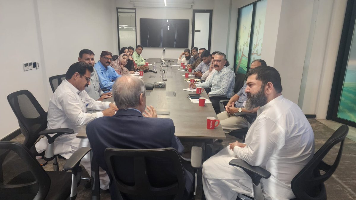 pda_pk's tweet photo. A delegation comprising senior representatives of the Livestock Breeding Services Authority LBSA Sindh &amp; LBSA Punjab visited the head office of Nestlé Pakistan, accompanied by PDA &amp; led by M. Zubair. The delegation included Dr Aleem &amp;Dr Laeeque, along with other senior officials. https://t.co/fvfN2HsBFW