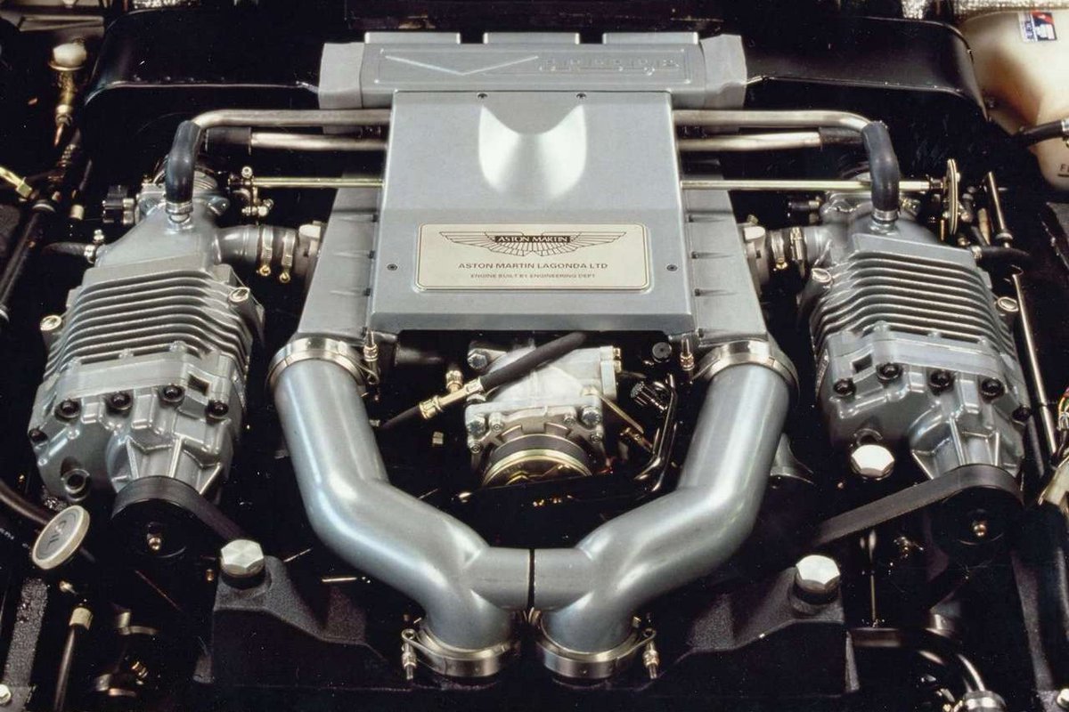 タデック・マレックが1960年代に手掛けた伝統のV8ユニットは、キャラウェイ