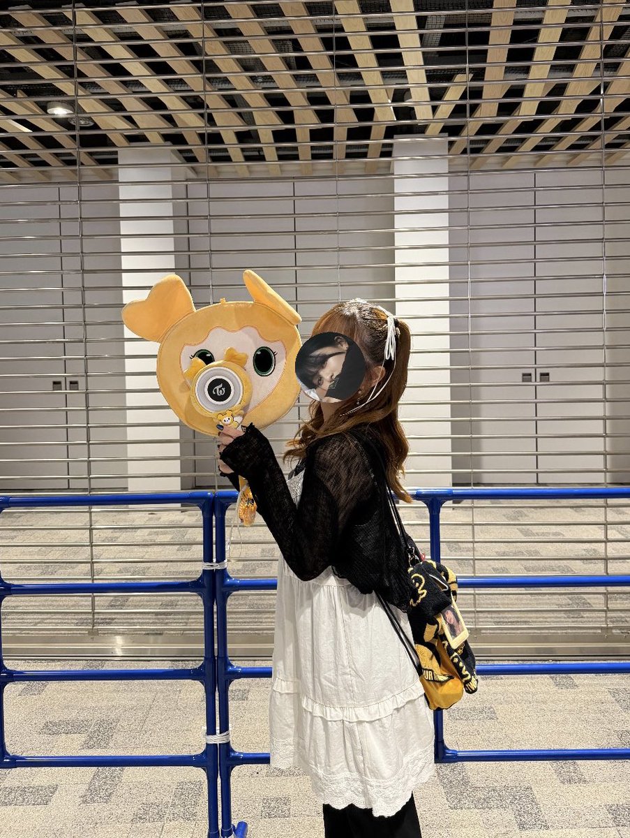 사나 tweet media