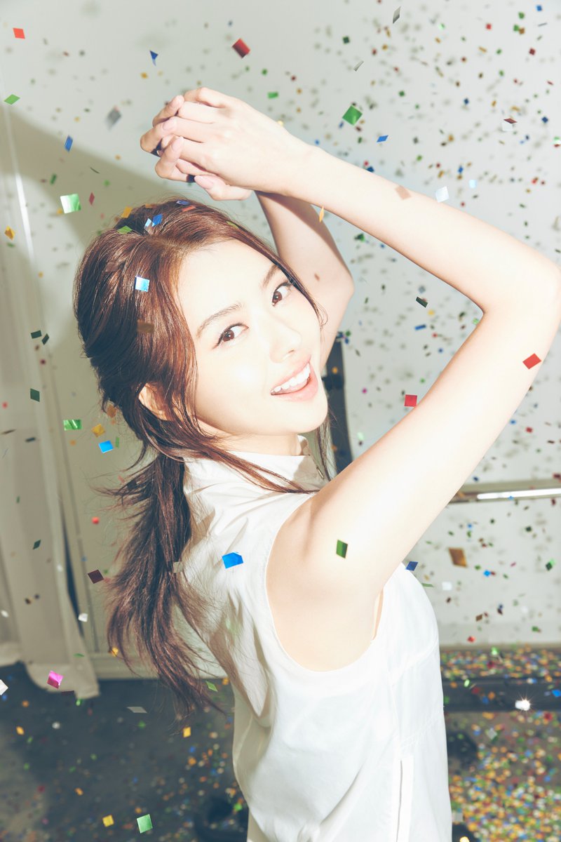 아이오아이 (I.O.I) tweet media