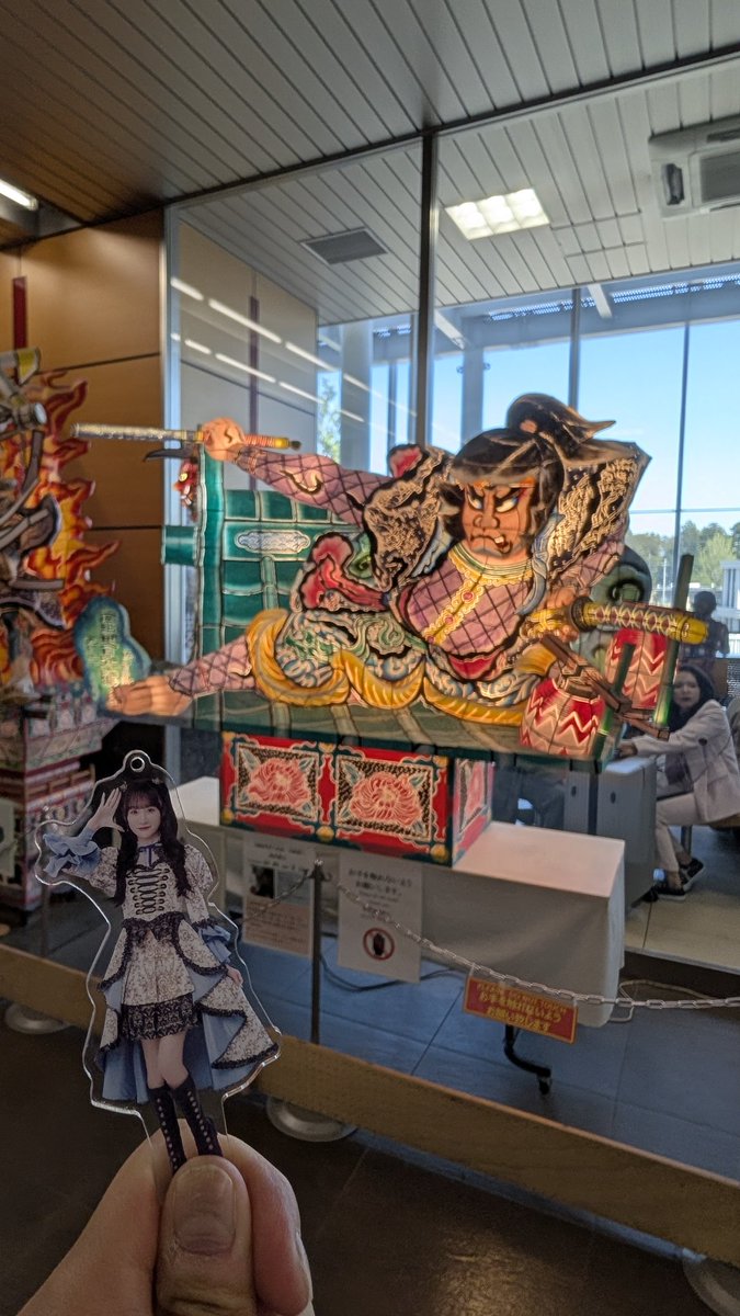 hisagi0730's tweet photo. 青森から帰ってきた

JREのポイントが貯まってたから帰りはグランクラスで

ありがとう青森
また夏に

#音嶋莉沙
#青森
#新幹線 https://t.co/GUVcXtFBm0