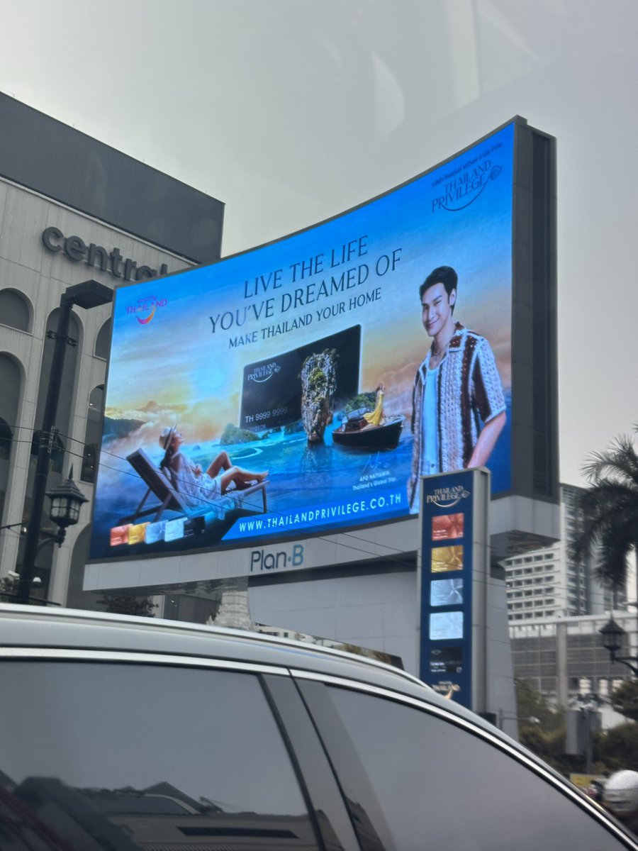 PoPoInTheMoon tweet media