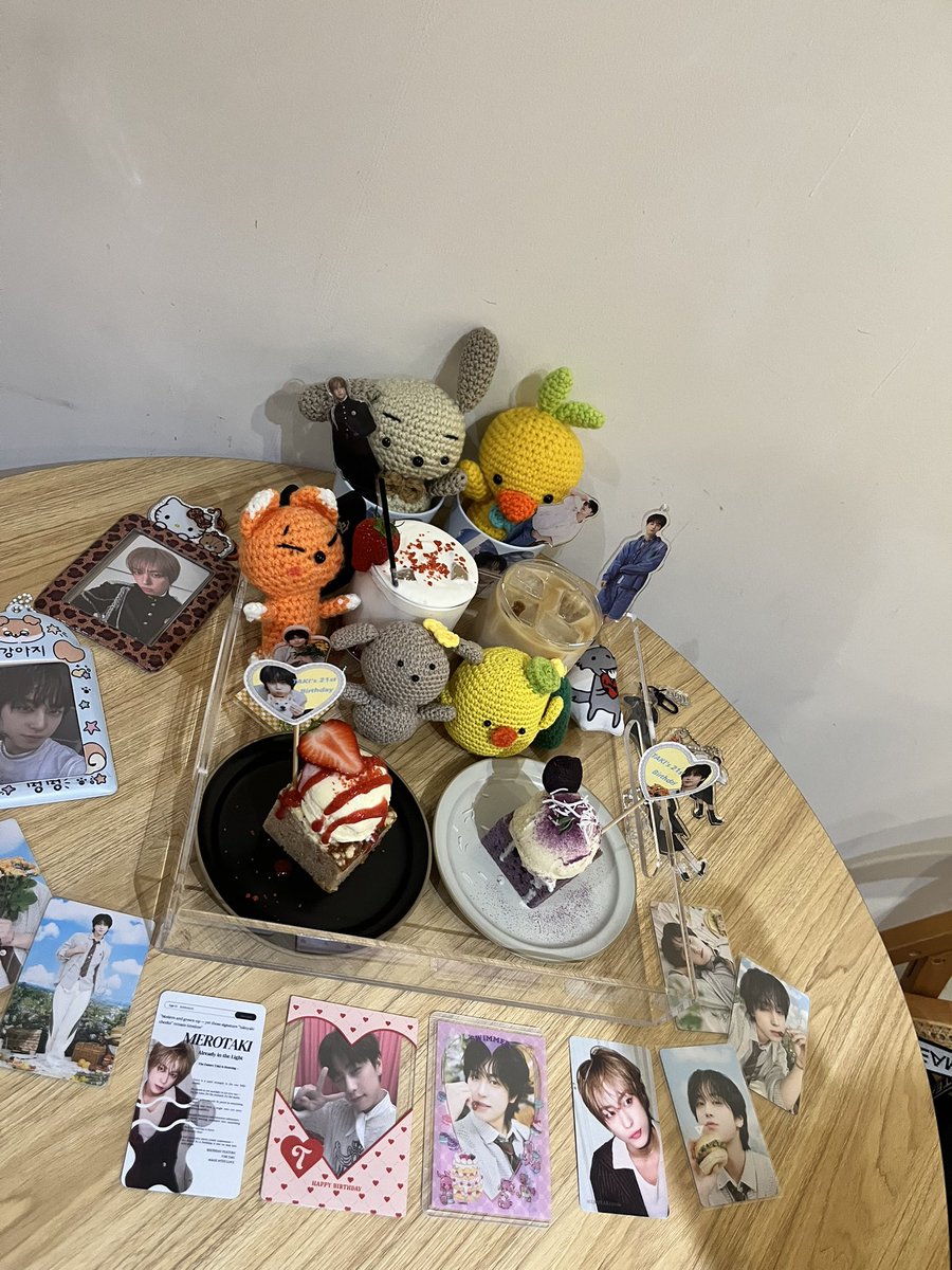 EN_end_'s tweet photo. ギックリ腰があれで遅れたけど…
赤ちゃんタキ👶🩷Happy Birthday🩷
これからもみんなに愛されてね！
（美味しいお酒飲ませてくれてありがと笑） https://t.co/AWUKbQaVpY