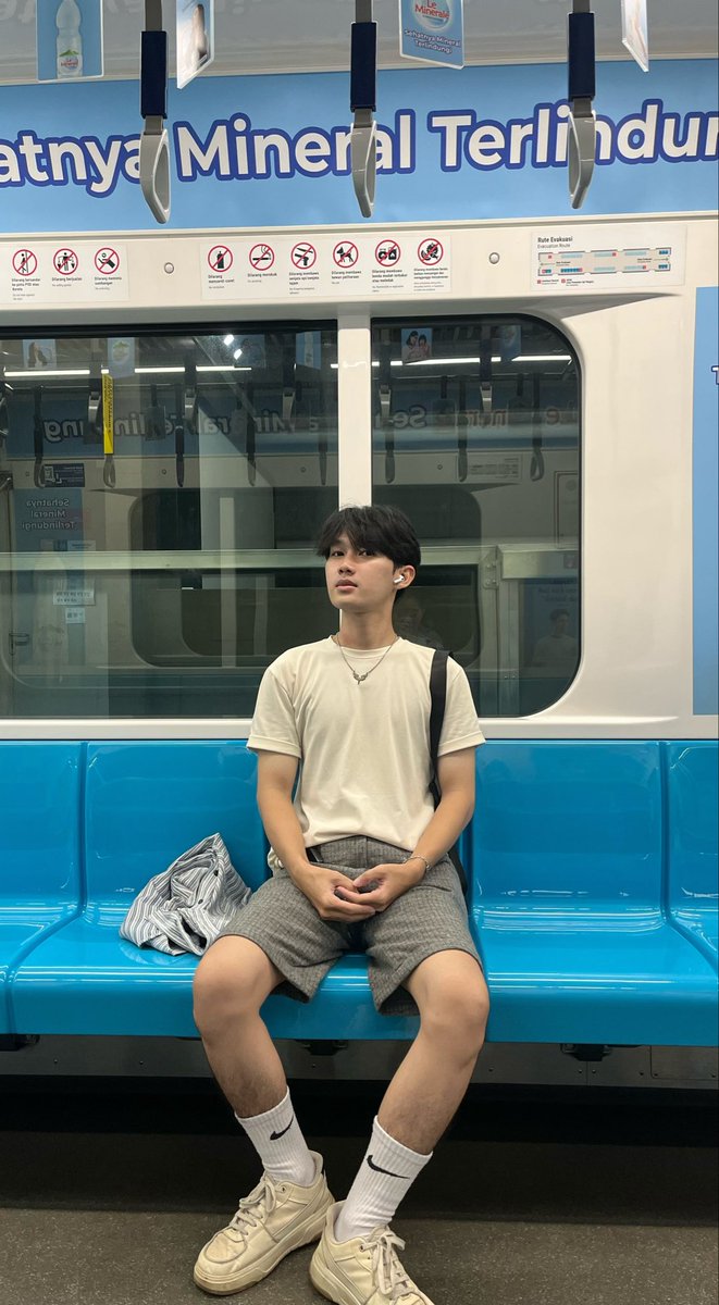 αη⋆𖦹° tweet media