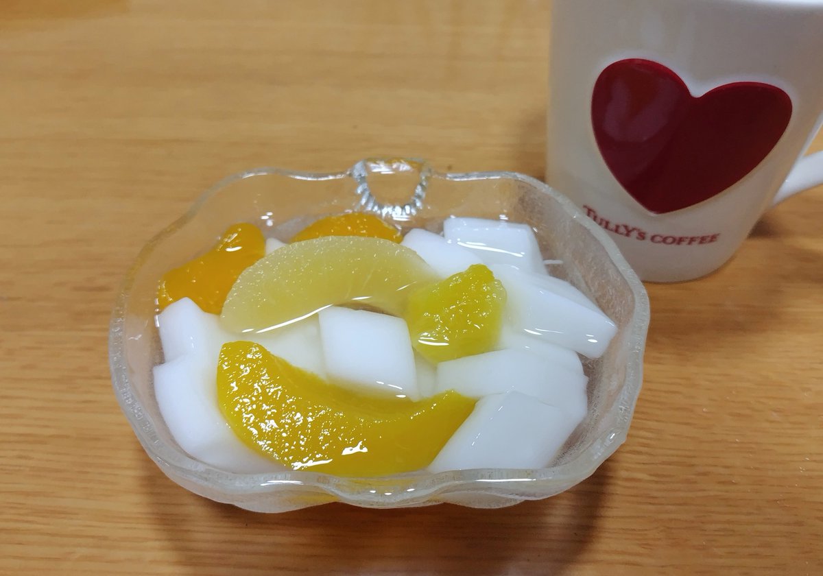 最近、杏仁豆腐が好きで、缶詰のあったから買ってみたけど、これは期待