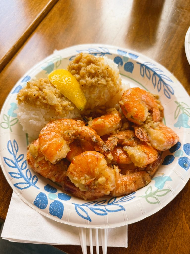 APEXEPAPEX's tweet photo. 明日から仕事なので、最後にハワイ飯

★ウルフギャングステーキのTボーンステーキ
★カクテルシュリンプとマグロのタルタル
★オノシーフードのポキ丼
★ジョバンニのガーリックシュリンプ

全部美味しいよー！
明日からまた頑張ります！
幸せでした！ https://t.co/zsOR1zIP93