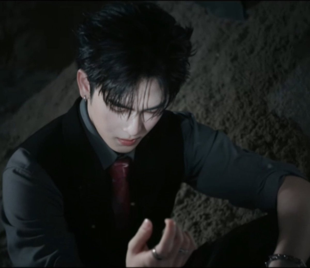 eronesusilovex's tweet image. ชอบน้องต้าใส่ชุดนี้มากก เคยเห็นตอนรวมพลที่เซดลาด1ครั้ง เคระ 😭😭😭🥺🥺🫳🏻🫳🏻

#PerthSantaConcert