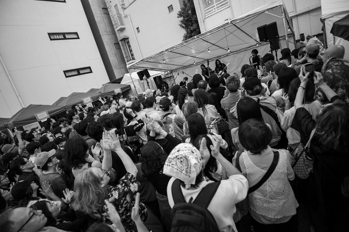 itsjustduran's tweet photo. #DURAN #BluesSet
Jiyugaoka "PLAY"
Photography † Miyuki Ebina https://t.co/mRYG1cXEAG