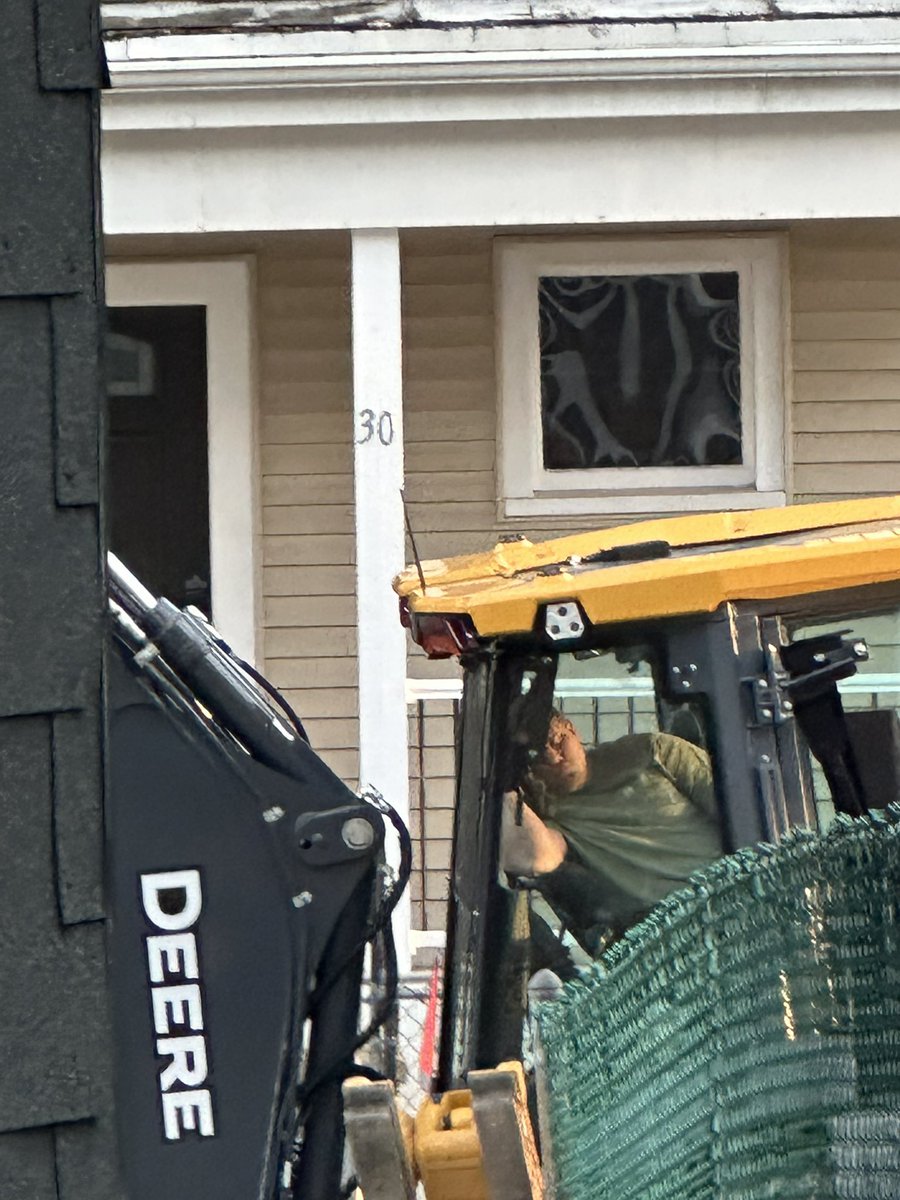 chewey2102's tweet photo. @EversourceMA you have been digging and fixing a gas problem for a week outside  27 msgr lydon way. Which I’m not complaining  about but late nights and early mornings being loud. And catch this yesterday morning and he was sleeping this morning too. https://t.co/umia1RVWjv