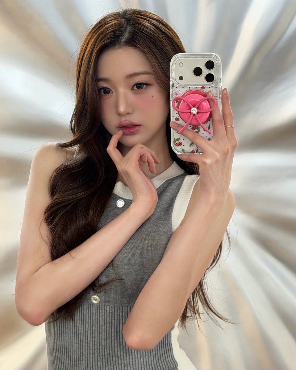 luv831wy's tweet photo. 260506 #장원영 인스타 https://t.co/rdgHsqvpSO