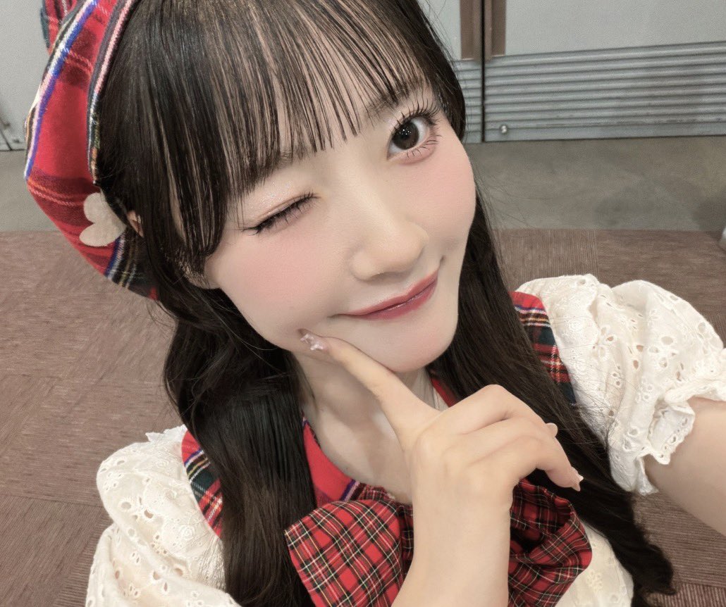 えみまろ tweet media