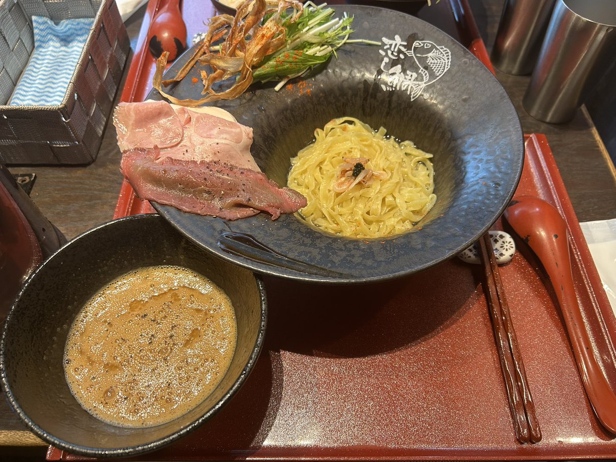 えりおっと tweet media