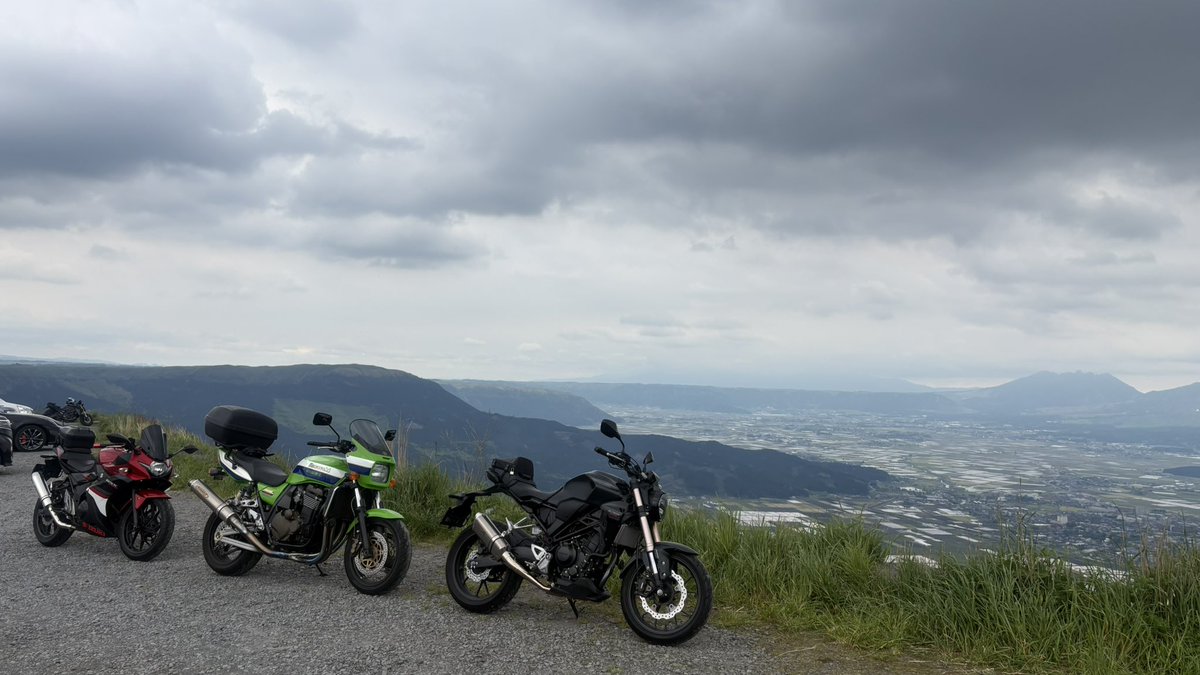 maacha4433's tweet photo. 昨日は車だったけど今日はバイクで阿蘇んできました！
また明日から仕事頑張らな💪 https://t.co/XxR8rER8Tr