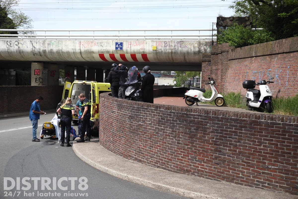 Ongeluk deelscooter op Viaductweg Den Haag