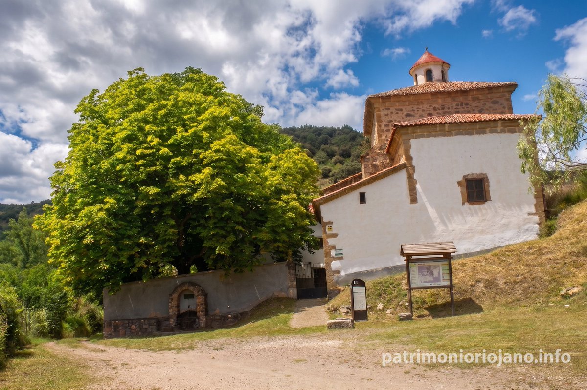 PatrimonioRioja's tweet photo. Por La Rioja más recóndita e idílica.
Por los valles del Río Cidacos y Manzanares.
En imagen, Ermita de Nuestra Señora de Canalejas, en Zarzosa.
https://t.co/MlEC7uhyk9
#DescubreLaRioja #Zarzosa #Ermitas #ValleDelCidacos #LaRiojaBaja https://t.co/yPrGB2zUzF