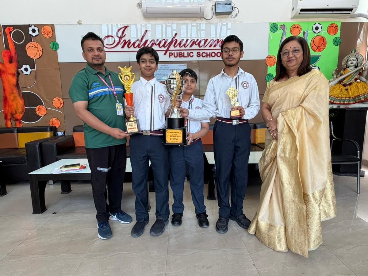 Indirapuram Public School, Crossings Republik tweet media