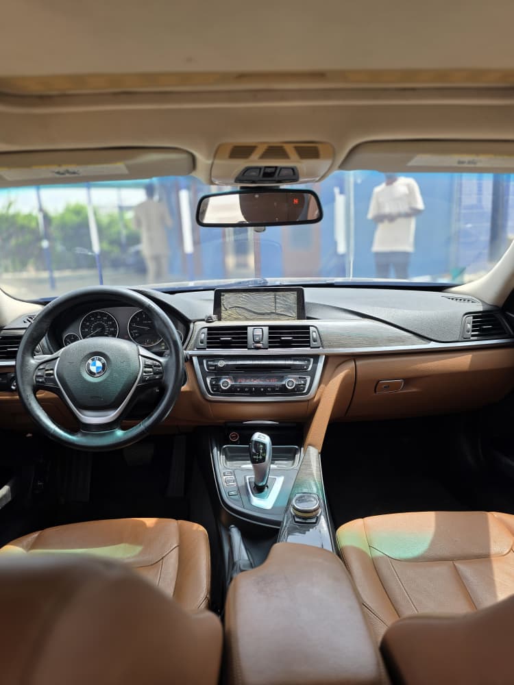 WilJay_1's tweet photo. Fastest finger. Neatly maintained BMW F30 328i. Now available with proper documentation.
Year: 2014. 
Price: 9,700,000
Location: Abuja 
Please Kindly help repost 🙏 thank you https://t.co/F1qEGHv17w