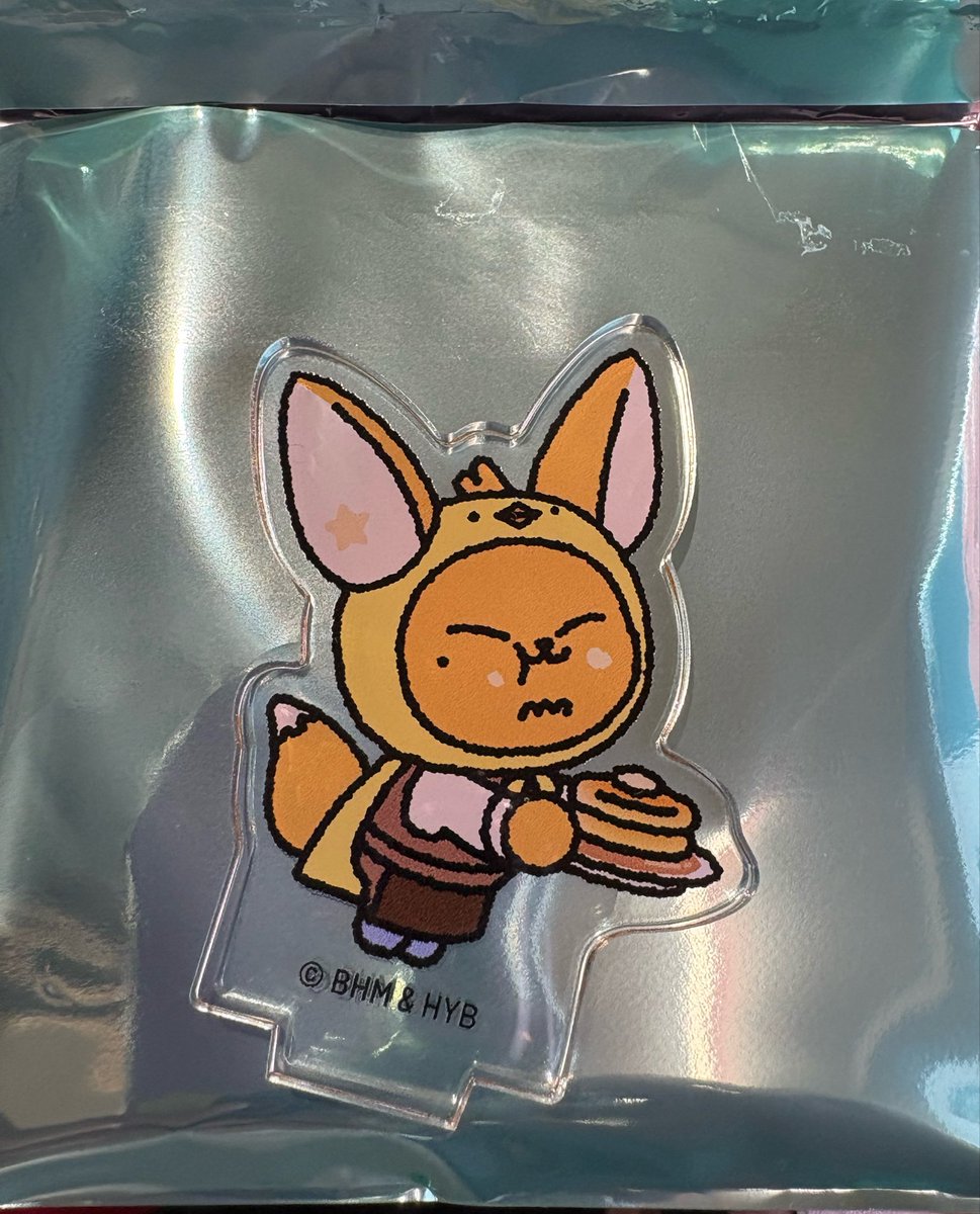 tp21926279's tweet photo. TXT 交換 PPULBATU cafe

譲 アクスタ ファンチュン 
     入場特典 ダゴニャン

求 アクスタ バムグ
     入場特典 ヨンモン

(入場特典はアクスタと纏めてのみ)

郵送📮交換希望

 #TXT交換 https://t.co/1DPoqqBEjD