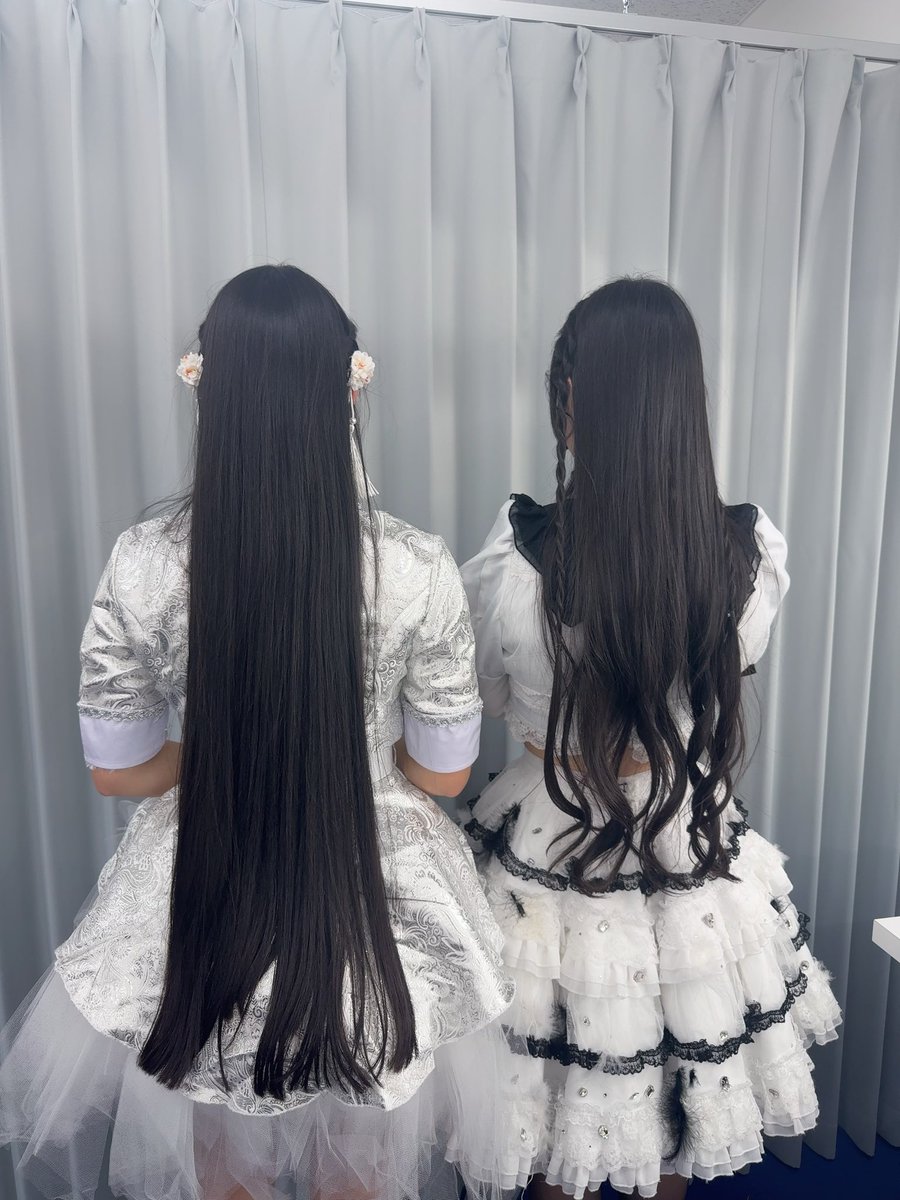 kiki♡　おまとめ Tiktokでありえないくらい髪が長くて綺麗な人いる❕❔って見てためる
