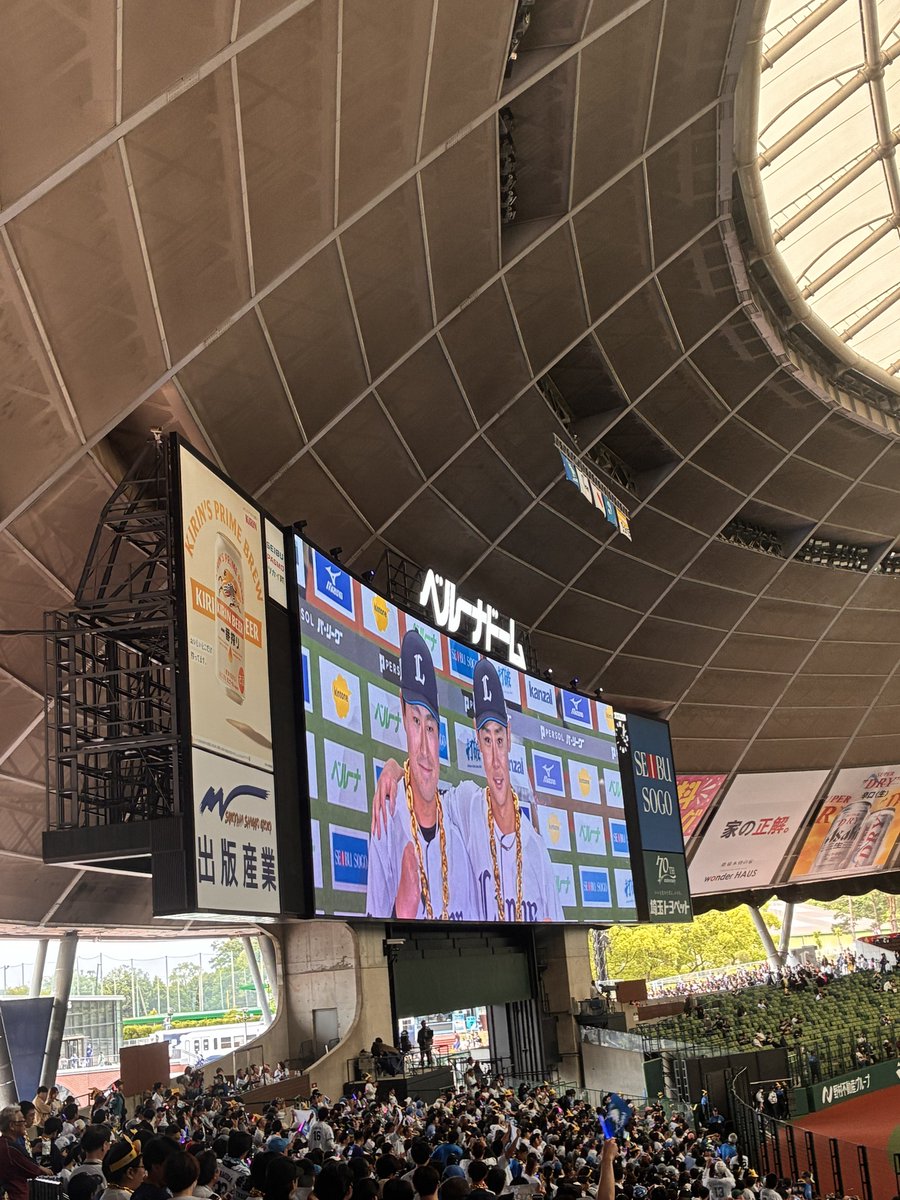 みすたー tweet media