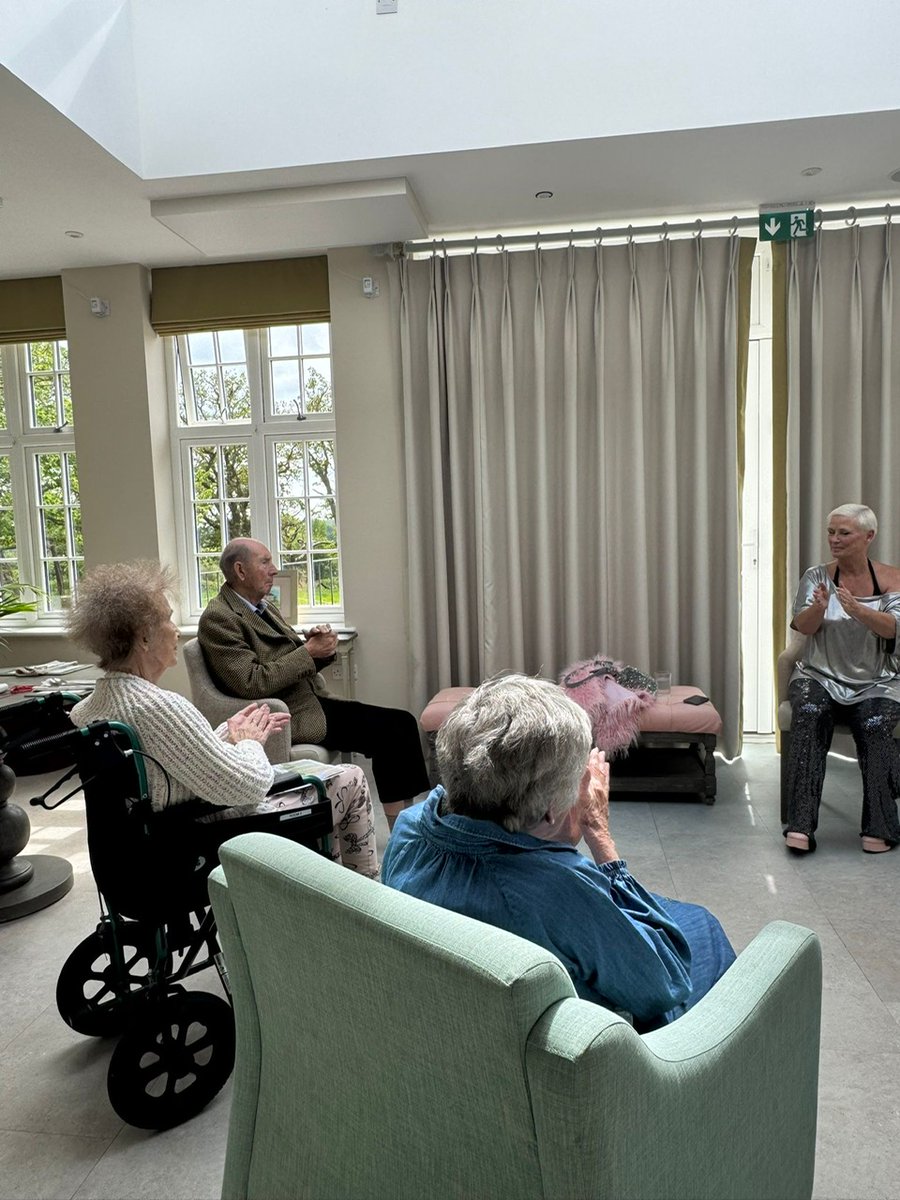 elliscombe's tweet photo. The residents enjoyed a dance class from Tina 'The Pom-Pom Lady' who ended her session with a beautiful performance with wings. We look forward to welcoming her back next month when she will have a new dance performance &amp; props for us to enjoy. #carehome #nursinghome #respitecare https://t.co/xlic50vAh2