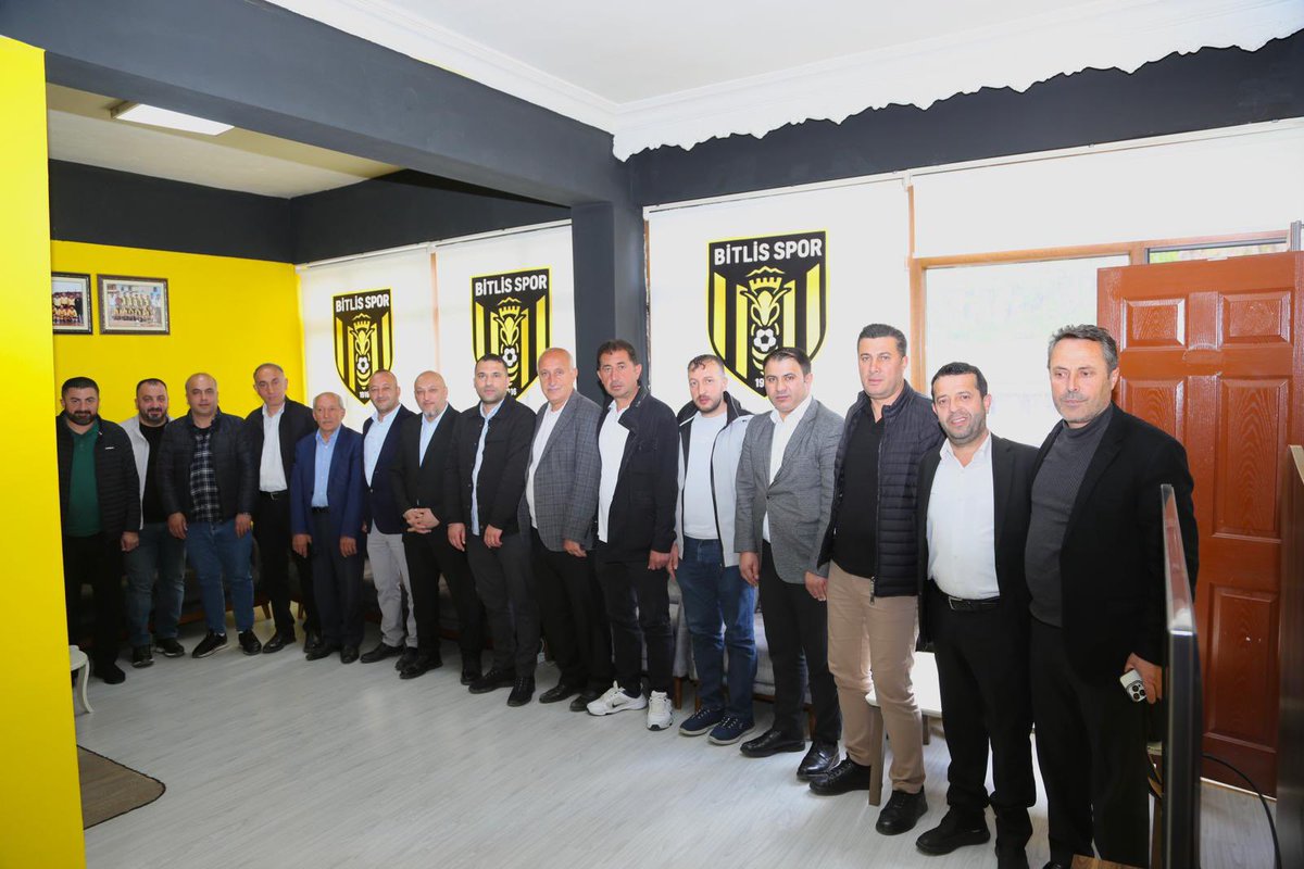 Şampiyonluk Yolunda Durmak Yok! 🏆

Grup aşamasını lider tamamlayarak göğsümüzü kabartan Bitlis Spor’umuzun kıymetli kulüp başkanını ve yönetim kurulu üyelerini ziyaret ettik. 

Şehrimizin markası olan takımımıza, önümüzdeki kritik Play-Off maçları öncesinde başarı dileklerimizi