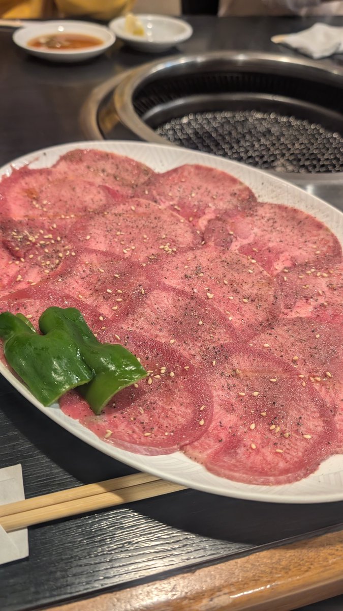 sakeapexsake's tweet photo. GW締めはちょっとお高めの焼肉🔥🔥🔥
今日もお酒が旨い！ https://t.co/M2MXpGK4xO