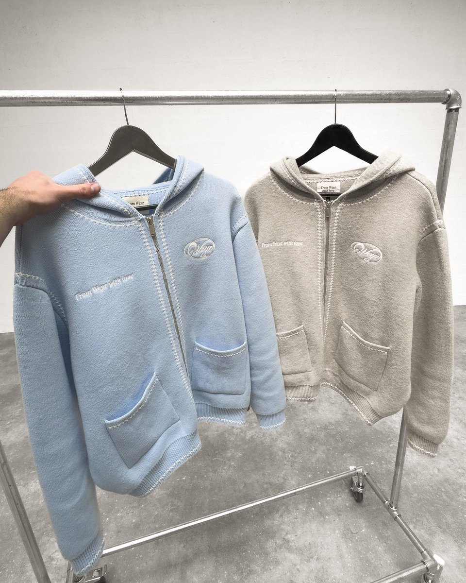 weyymi's tweet photo. new collection / RDV ce soir à 20h https://t.co/DB9l2bWZhy