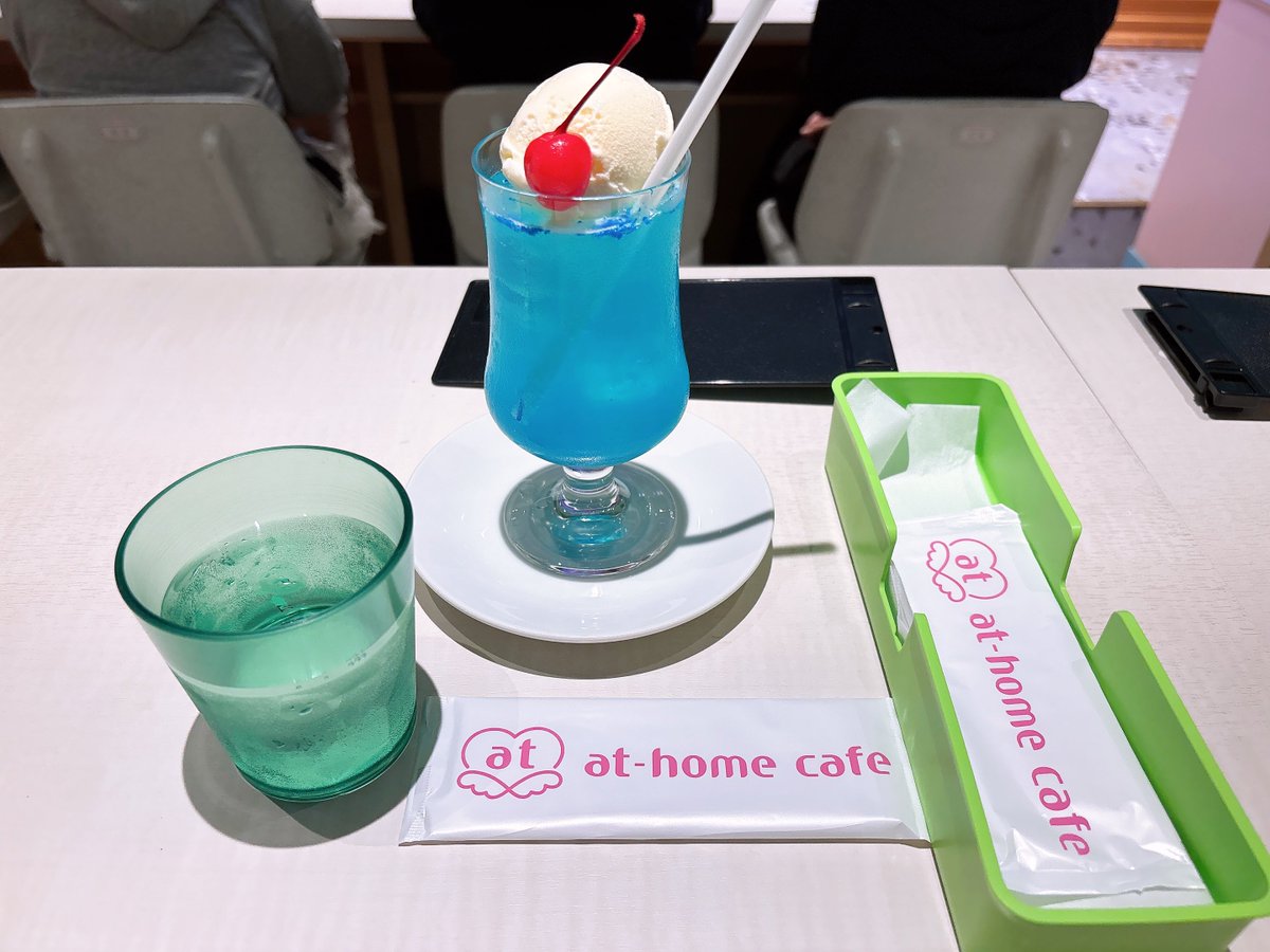 ♡ 0506 ♡ 大阪本店3階
GW期間の鬼連勤が終わったので安定の3階にご帰宅💁
疲れた身体を推しクリ6番でメンテナンス中🍹
明後日からまた鬼連勤なのでマジでリフレッシュしなければね😭
