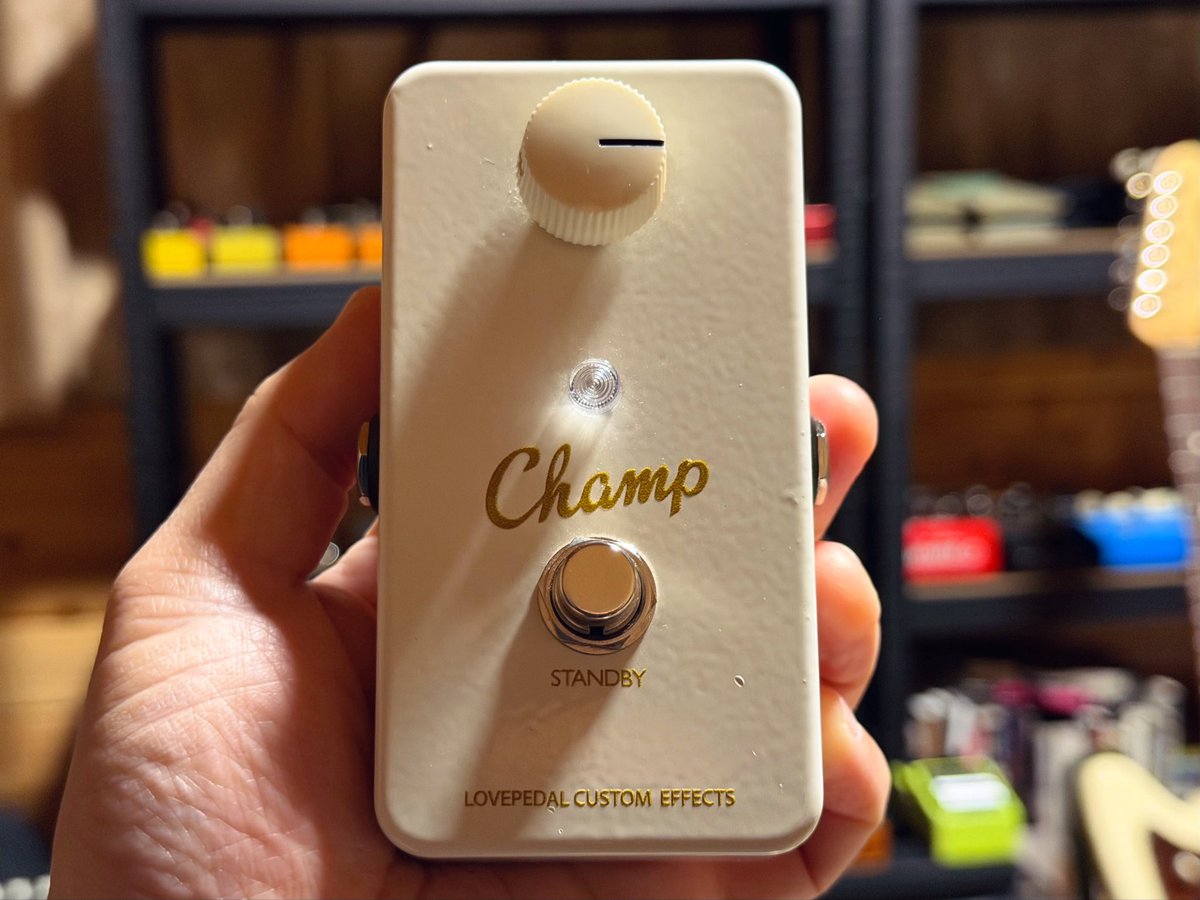 LOVE PEDAL Champ エフェクター 贈り物② Lovepedal Champ 程よく心地良く歪んでくれて、環境に左右