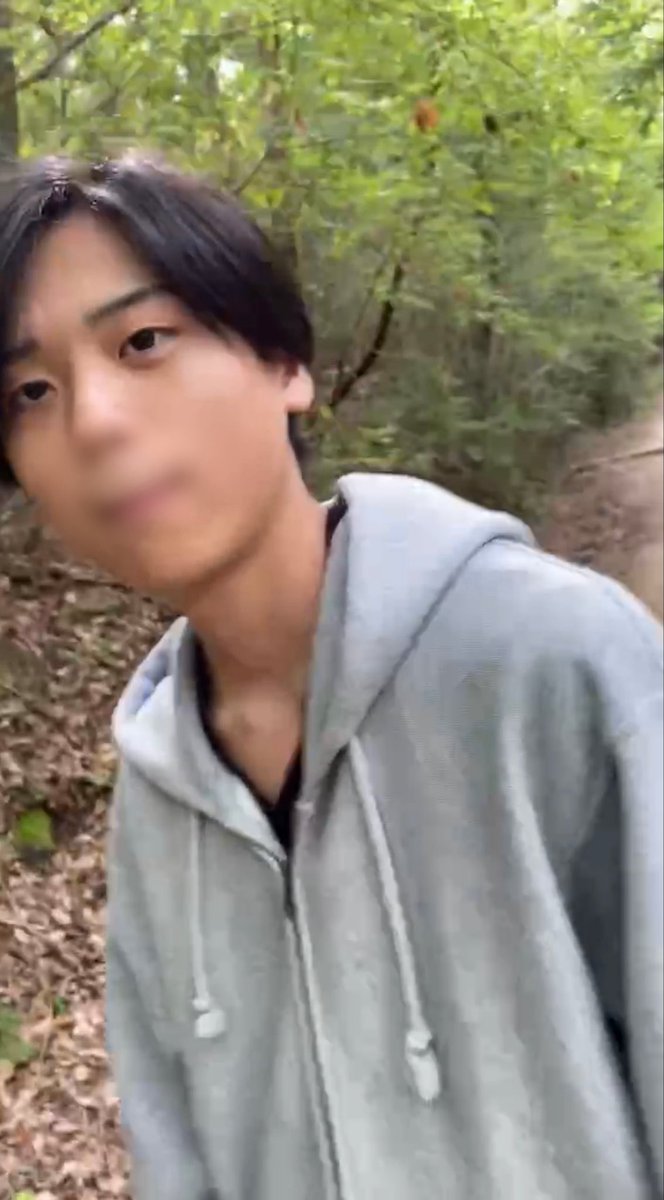 Kak33n's tweet photo. GWは山登りにしに行きました！頂上絶景すぎた😭
 #ゲイ  #ゲイと繋がりたい  #バイ https://t.co/F66rq1sPHK