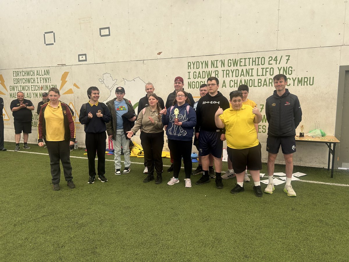 Joelambe3's tweet photo. @CricketWales   North Wales softball disability finals  @ the Barn . Colwyn Bay five  schools across North Wales congrats  to @pe_stchris thanks @samcricketwales @lukeholmes0901 @GraemeWinterbu2 and Dyfrig and Nigel for help well done St Christopher’s of Wrexham @LordsTaverners https://t.co/9pCVjj76ES