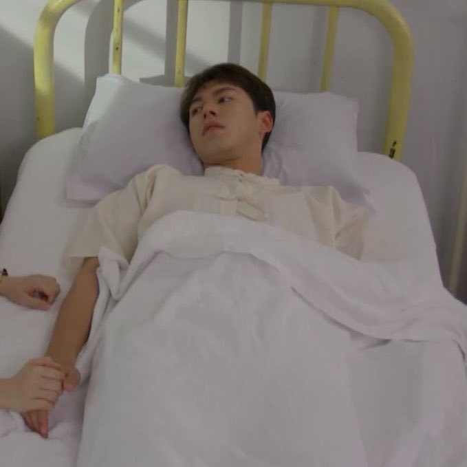ryliko_'s tweet photo. “ คุณเอาลูกผมไปไว้ที่ไหน ”

“ พ่อเด็กไปไหน ”

“ เขาจะไปไหนมันก็ไม่เกี่ยวอะไรกับคุณ ”

“ มันจะไม่เกี่ยวอะไรเลยถ้าเด็กคนนี้ไม่ได้กรุ๊ปเลือดเดียวกับฉัน…เด็กชายเตชินท์ อายุสองขวบกว่า ๆ ซึ่งมันตรงกับสามปีที่แล้วที่เธอหนีฉันไป ยังจะปฏิเสธอีกหรือไงว่าเด็กนี่ไม่ใช่ลูกฉัน ” https://t.co/okaI1WsFtw