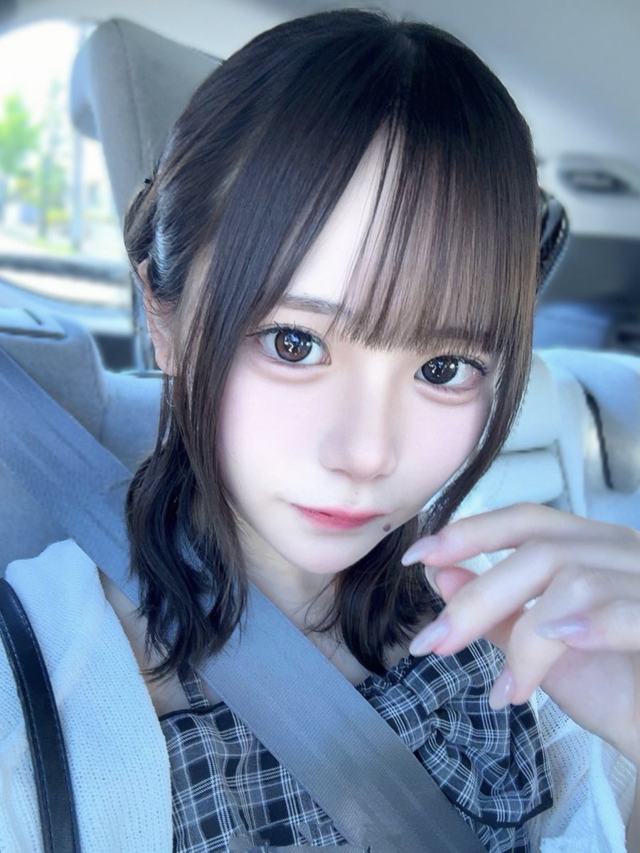 run_chan_dayo_'s tweet photo. 好きになってくれた人が好きというちょろ女です。 https://t.co/RrmedfJ3Fj