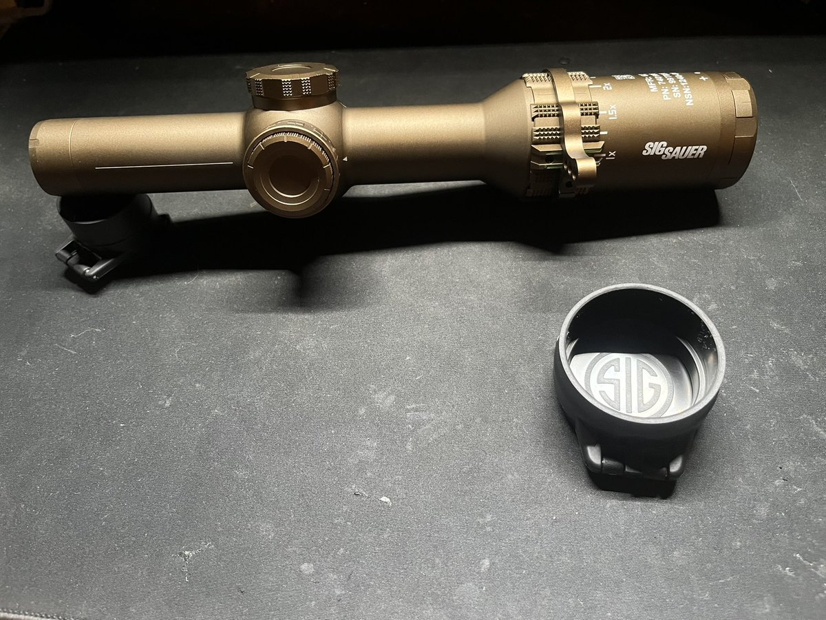 feise3635's tweet photo. Evolution Gear製　Tango6t買っちゃった！
明日にはマウントとあきゅらぼのレンズプロテクター届く！
XM7買うまではspear ltに乗せます https://t.co/f7FuT4pj8l
