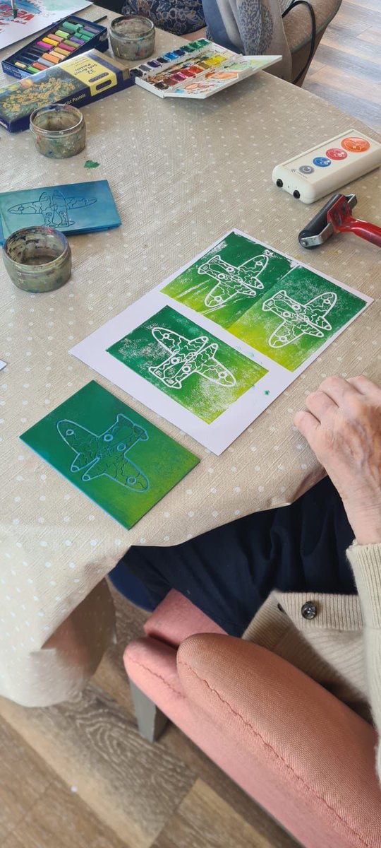 elliscombe's tweet photo. Our residents enjoyed another wonderful art session with Josie from Class Creative Art Studios.  This week’s theme was inspired by Victory in Europe Day, some residents also explored chalk pastels as an extension activity. A lovely mix of creativity, history, and conversation! https://t.co/utmGTn8DgK