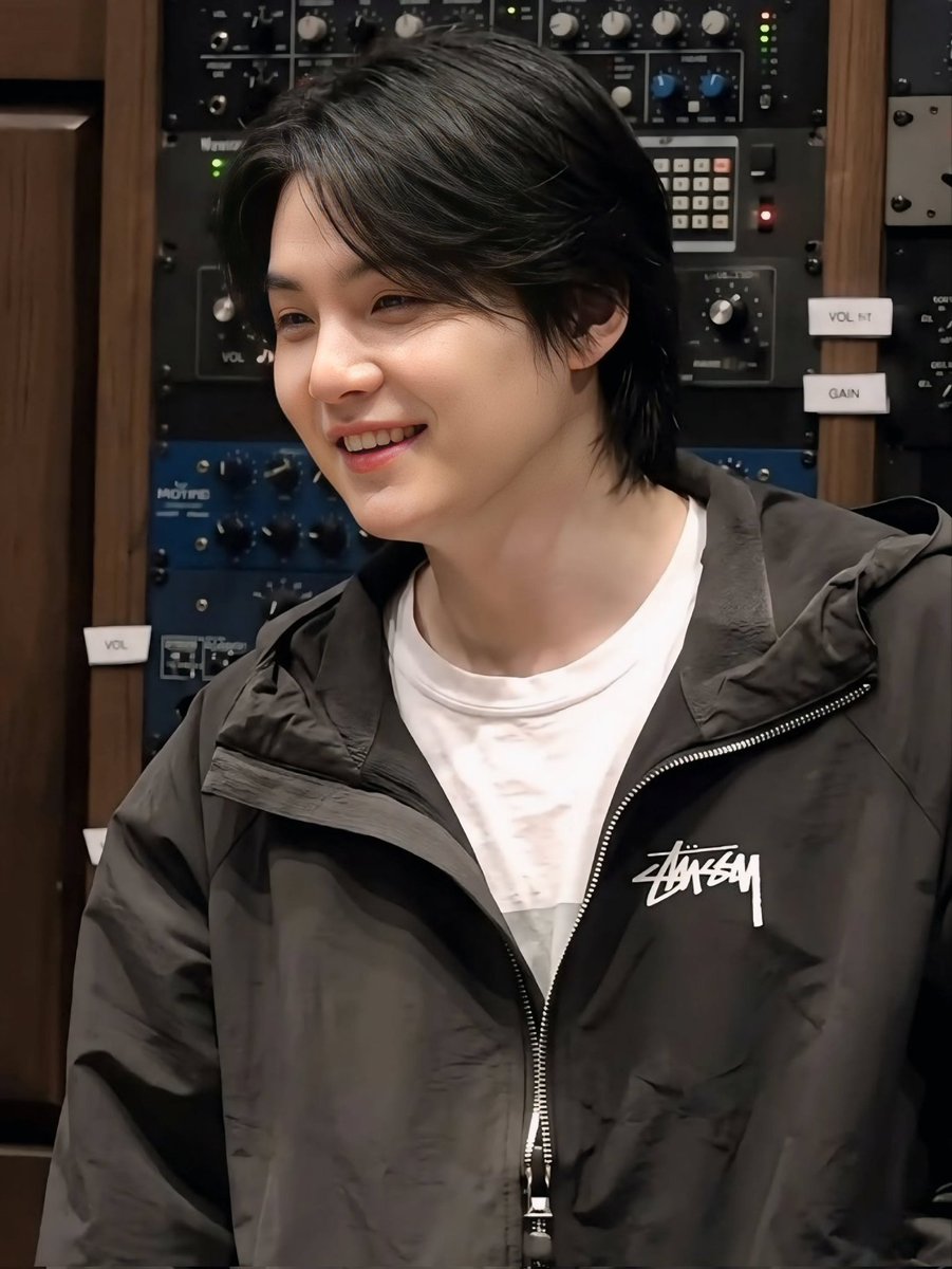 SUGA tweet media