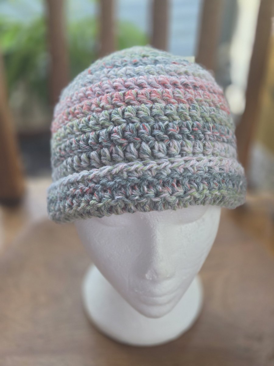 craftednookgift's tweet photo. https://t.co/zeELxTgyL8 or https://t.co/aftTtS4b3O which do you like best #etsy #mademe https://t.co/Du9FHrP75I