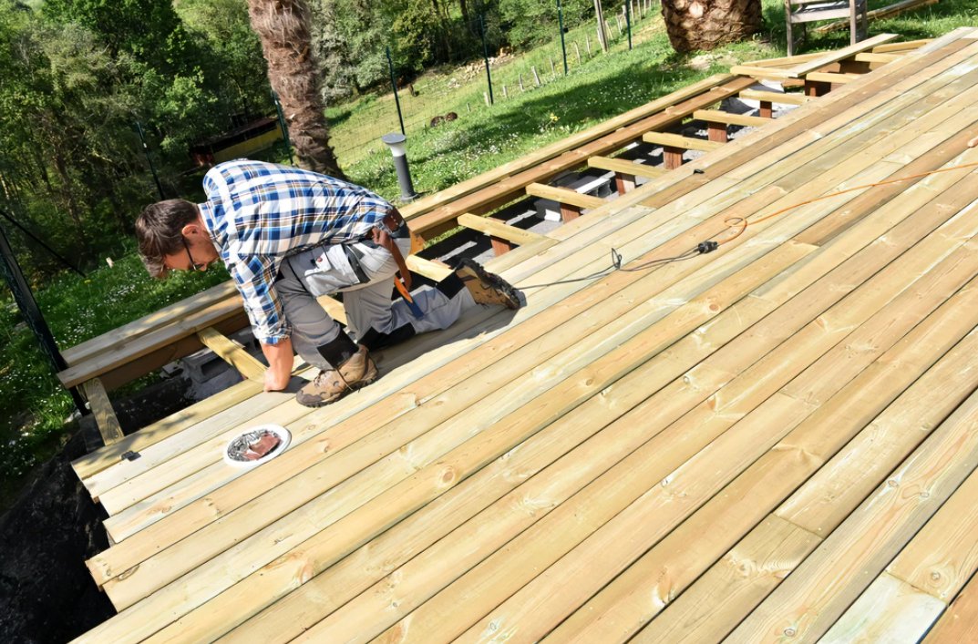 AJWindowGutters's tweet photo. Weather-worn deck? AJ's Windows &amp; Gutters restores old decks to their former glory. Don't wait! Contact us today at (847) 487-2389. #AJsWindowsandGutters https://t.co/vdoD0hFmj6 https://t.co/pbFfvZycCd