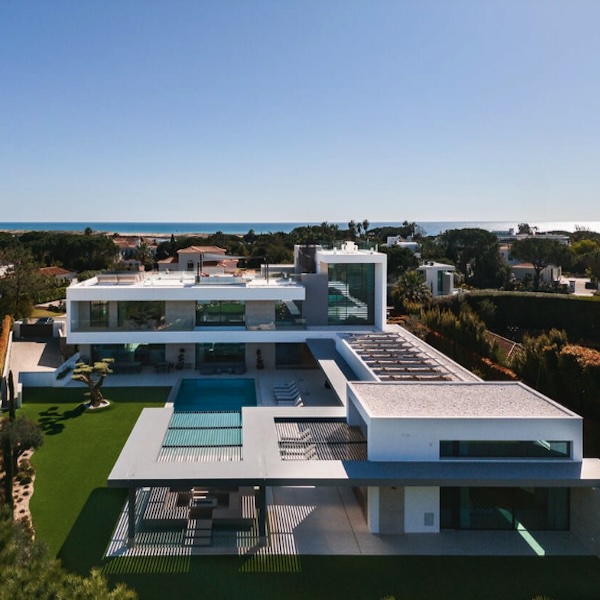 Algarve Daily News tweet media