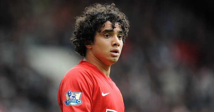 FootballTalkHQ's tweet photo. 🗣️ Rafael: "Fergie used to love Anderson. Once we were in a packed elevator and Anderson screamed, "Sack Tap!" and slapped Fergie on the nuts from below. We thought he would kill Anderson, but he laughed." https://t.co/HXx2hz4hld