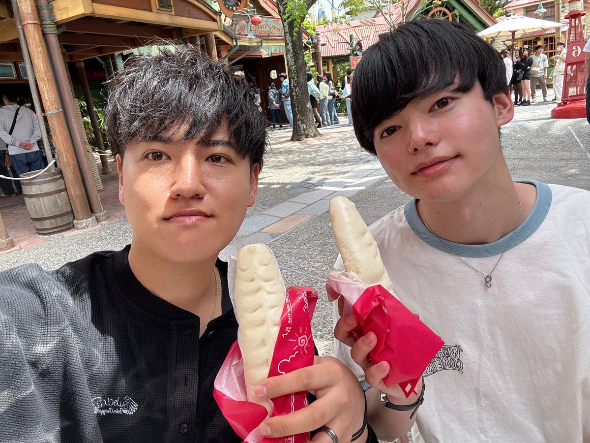 yuutayuto's tweet photo. ハイペースで食いすぎた。
写真撮ってない時も食べてたし🍎

🍊はおなかいっぱいって言いながらいつも先に食べ終わるから魔法かかってたと思う https://t.co/hFtEMRl5C6