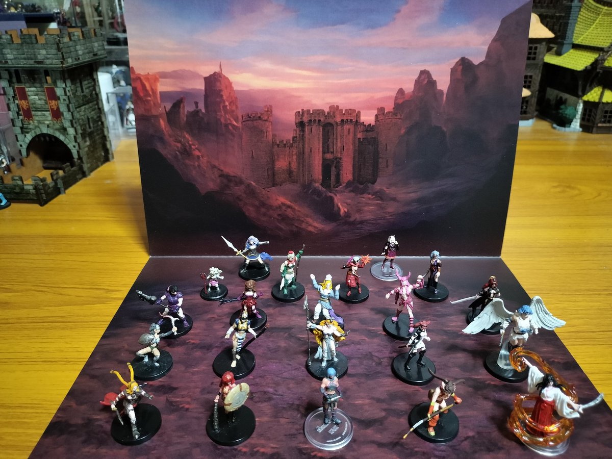 TRPGクイーンズブレイドアドベンチャー収録の美闘士19人のミニチュアを 