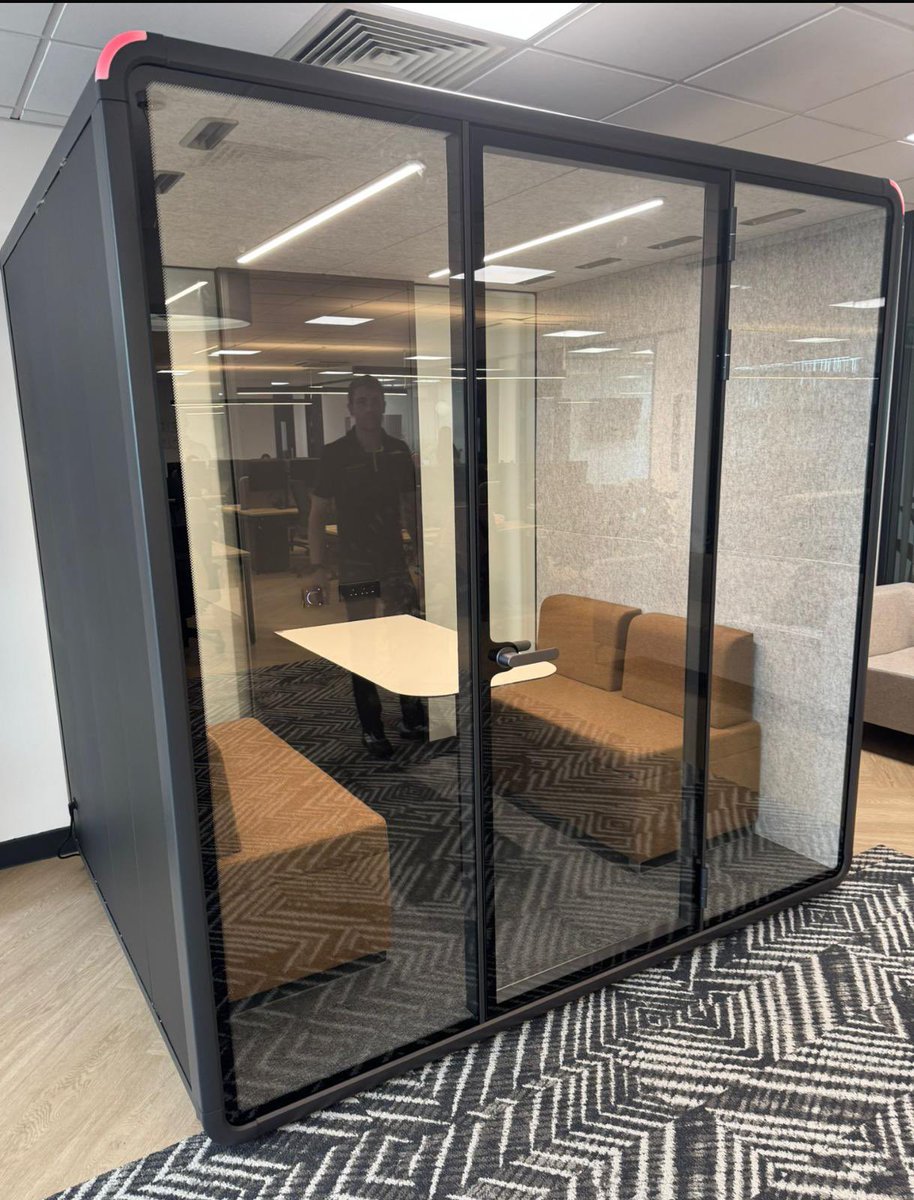 Office Interiors tweet media