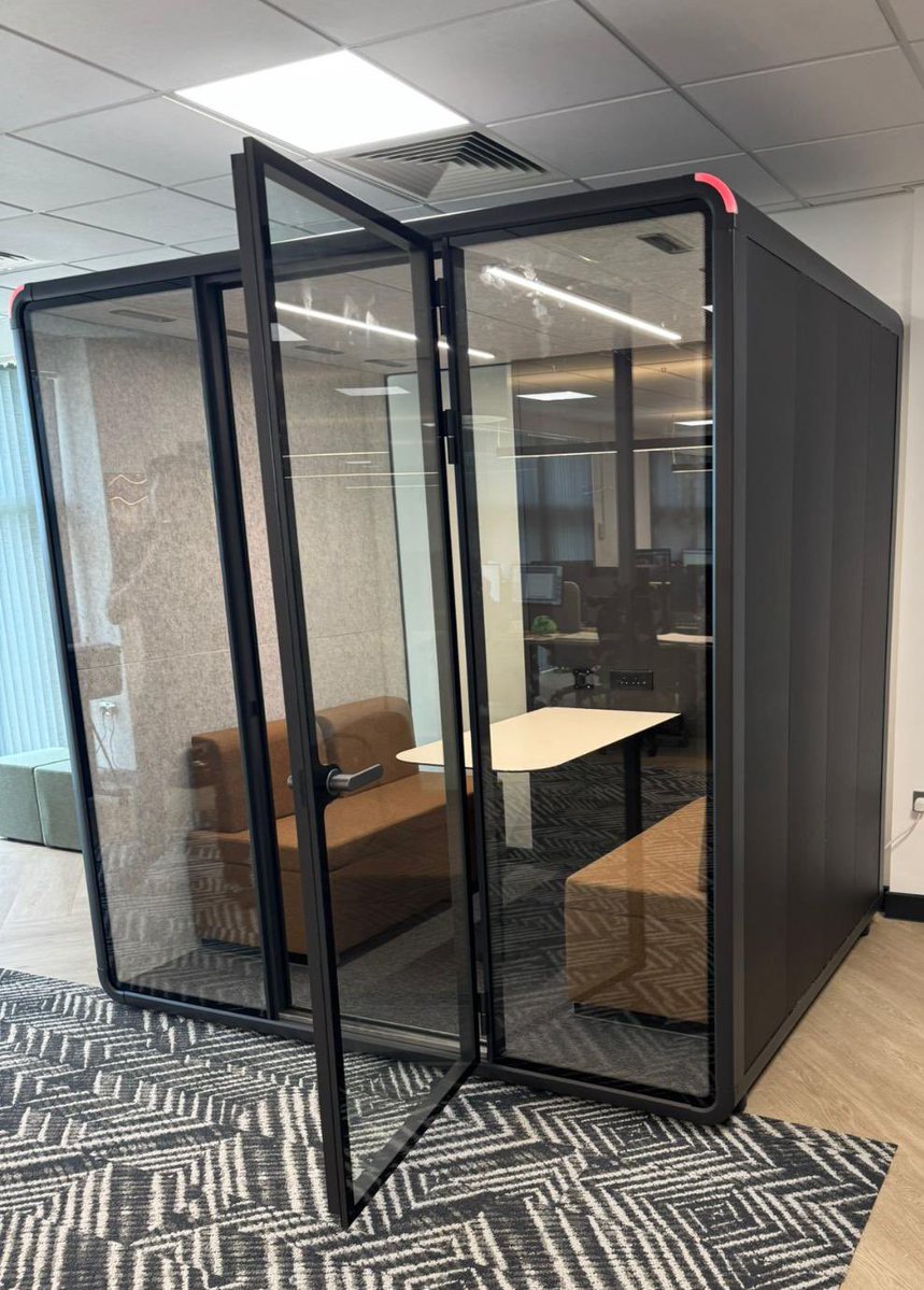 Office Interiors tweet media